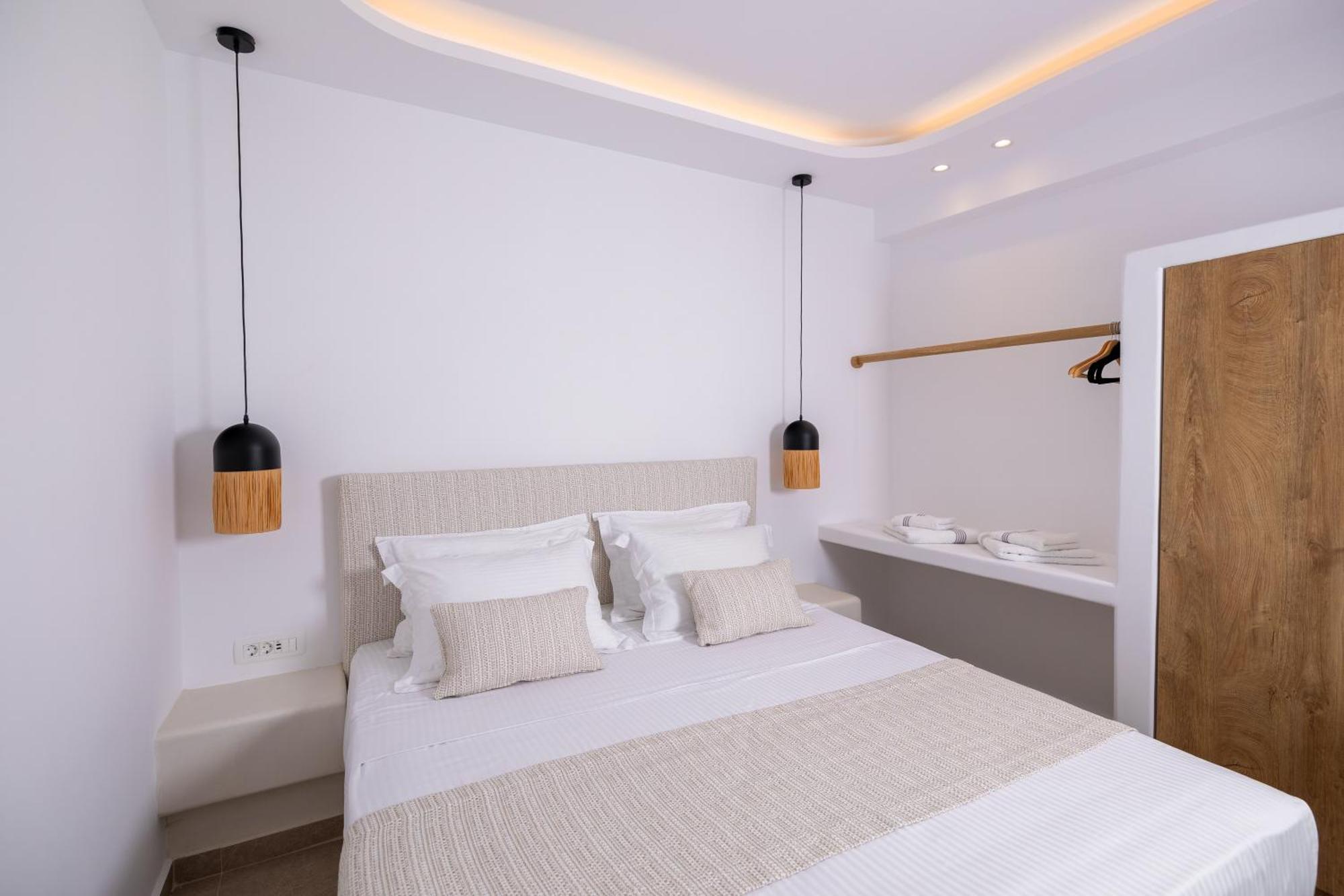 Sn Santorini Apartments Kamári エクステリア 写真